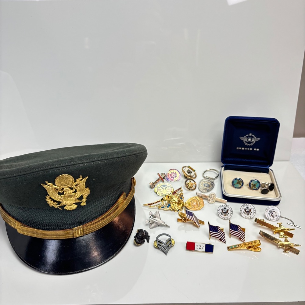 Vintage Military Lot Gold Tone Silver Tone Cap Military Police Pins Cufflink - Picture 1 of 9